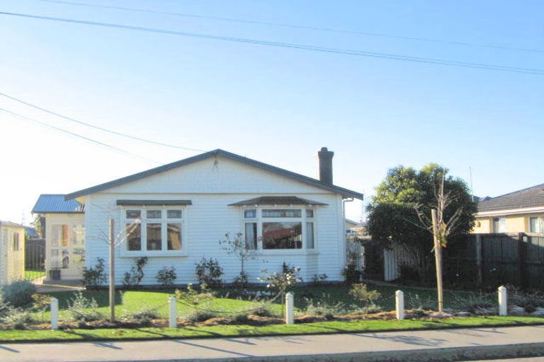 Photo of property in 6 Mortlake Street, Islington, Christchurch, 8042