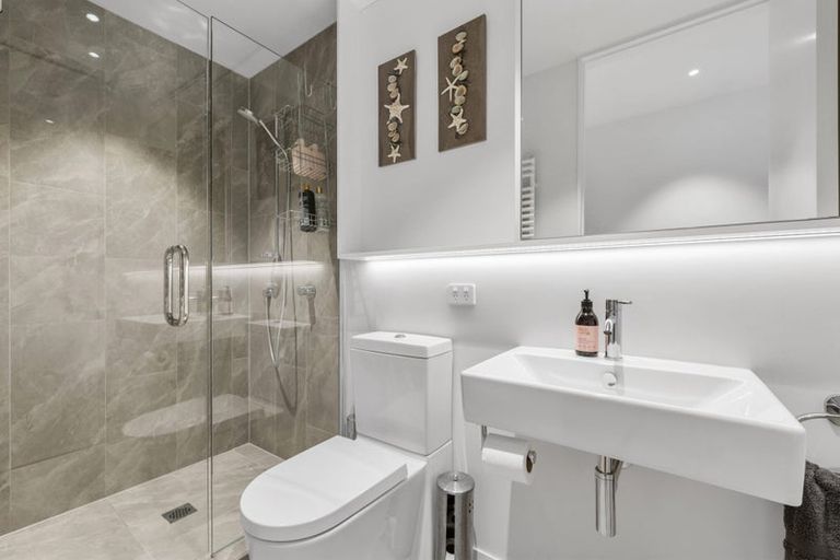 Photo of property in 4 Mary Dobson Way, Island Bay, Wellington, 6023