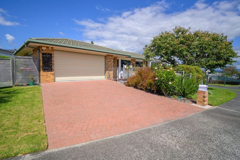 Photo of property in 45 Stephens Place, Hairini, Tauranga, 3112