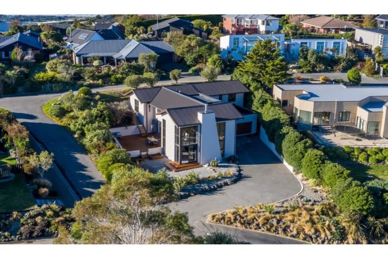 Photo of property in 36 Rockview Place, Mount Pleasant, Christchurch, 8081