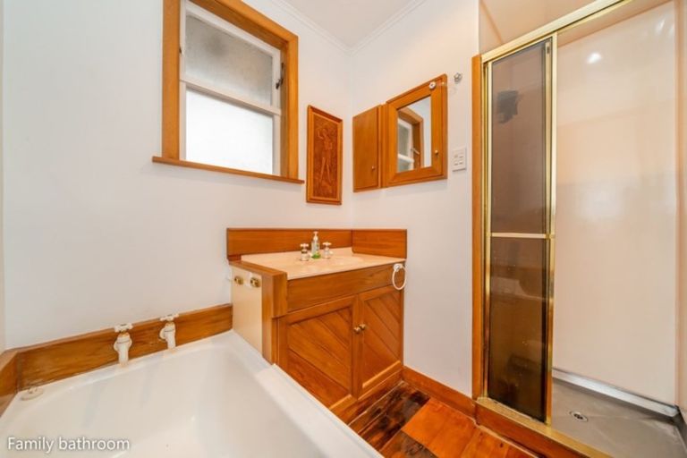 Photo of property in 196 Park Road, Belmont, Lower Hutt, 5010