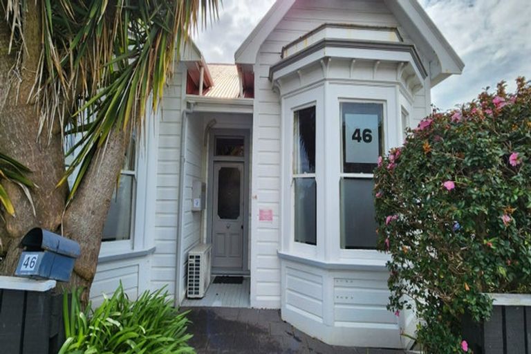 Photo of property in 46 Vivian Street, New Plymouth, 4310
