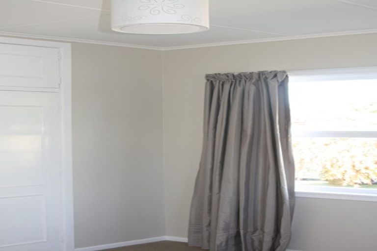 Photo of property in 35 Corlett Street, Utuhina, Rotorua, 3015