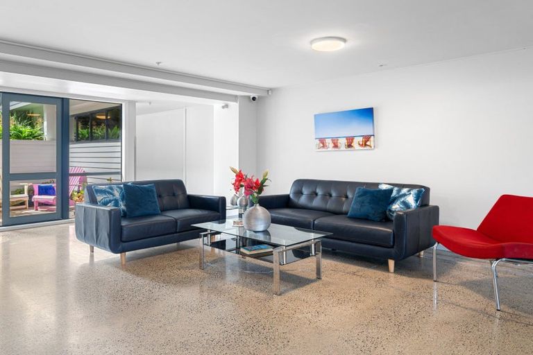 Photo of property in Atlas Apartments, 2/49 Maunganui Road, Mount Maunganui, 3116