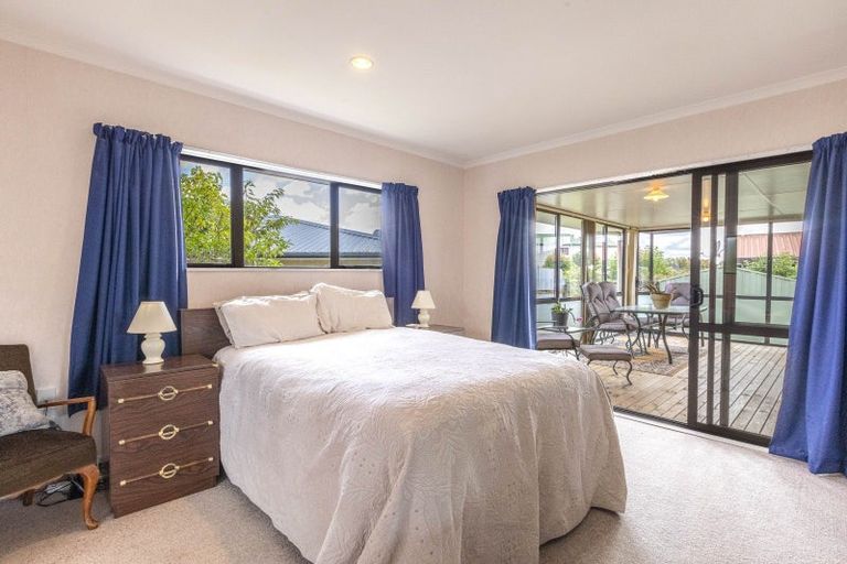 Photo of property in 10 Wellington Road, Waipukurau, 4200