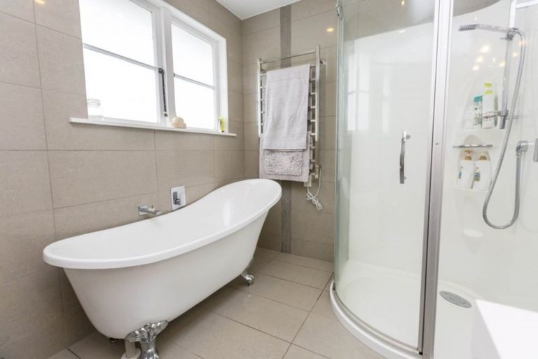 Photo of property in 5 Maher Street, Elderslea, Upper Hutt, 5018