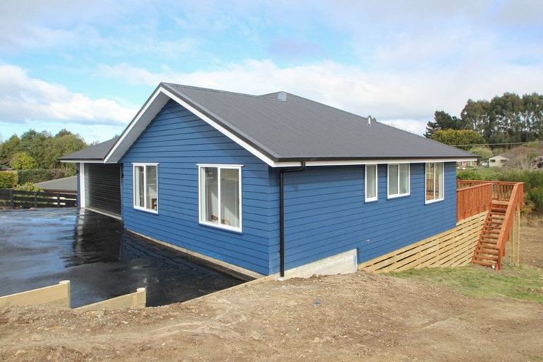 Photo of property in 9 Grove Avenue, Weston, Oamaru, 9401