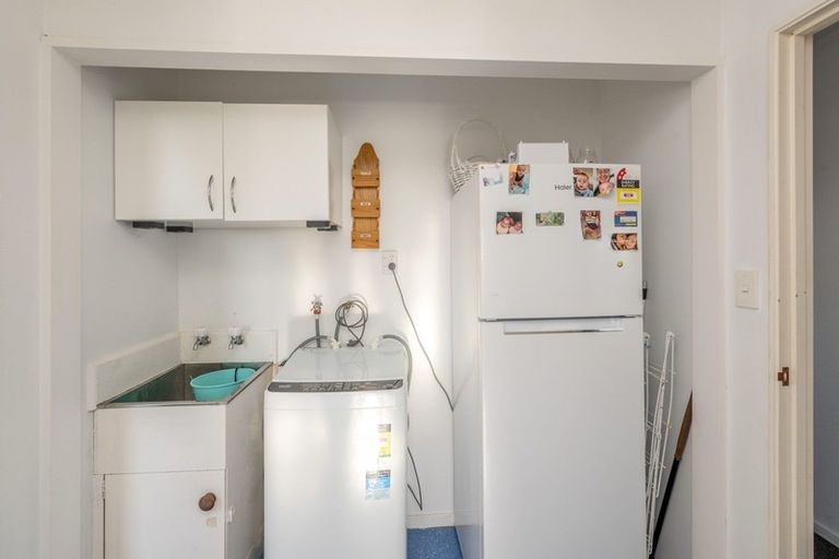 Photo of property in 15 Solway Street, Levin, 5510