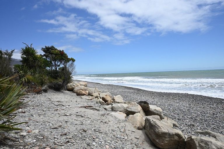 Photo of property in 33 Main Road, Hector, 7822