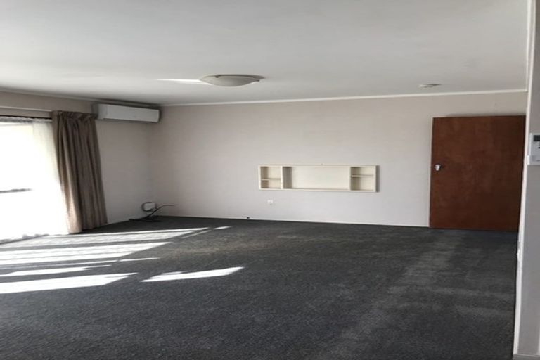 Photo of property in 2/1246 Cameron Road, Gate Pa, Tauranga, 3112