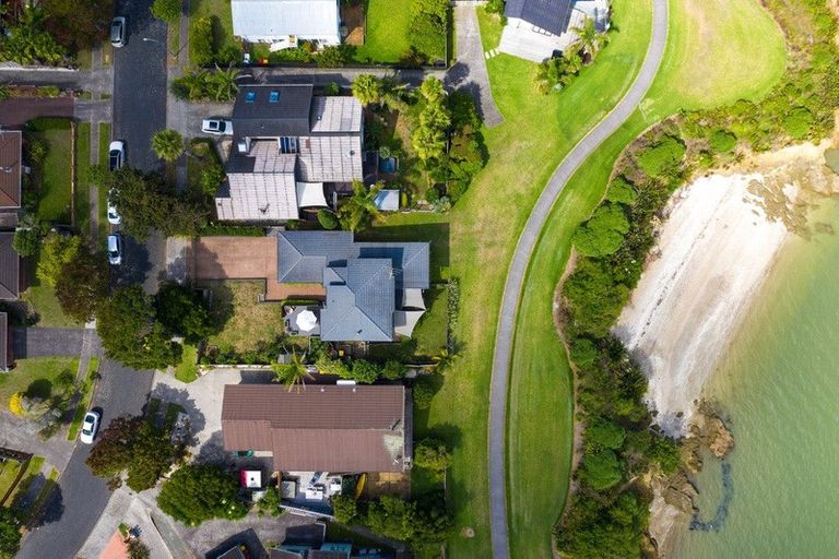 Photo of property in 33 St Annes Crescent, Wattle Downs, Auckland, 2103