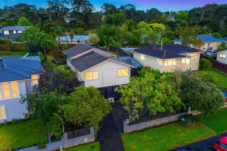 Photo of property in 61 Sunline Avenue, Massey, Auckland, 0614