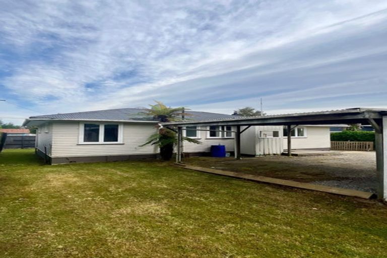 Photo of property in 28 Charles Road, Hannahs Bay, Rotorua, 3010