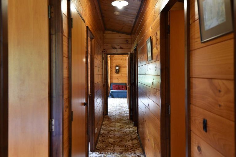 Photo of property in 3 Tombleson Road, Lake Rotoma, Rotorua, 3074