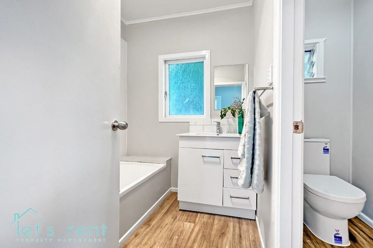 Photo of property in 86a Gloucester Road, Manurewa, Auckland, 2102