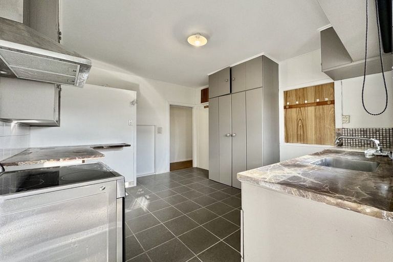 Photo of property in 423 Pakuranga Road, Pakuranga Heights, Auckland, 2010