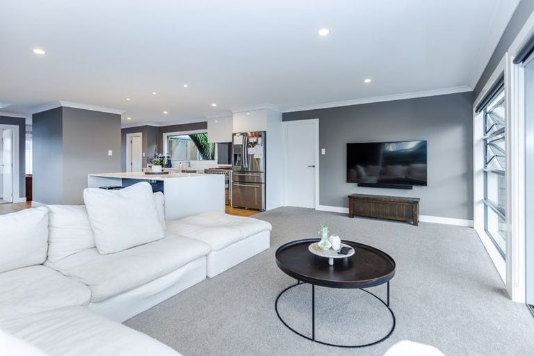 Photo of property in 54 Chedworth Avenue, Chedworth, Hamilton, 3210