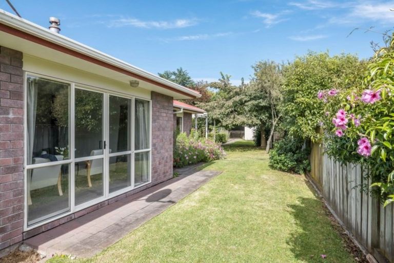 Photo of property in 73 Park Avenue, Waikanae, 5036