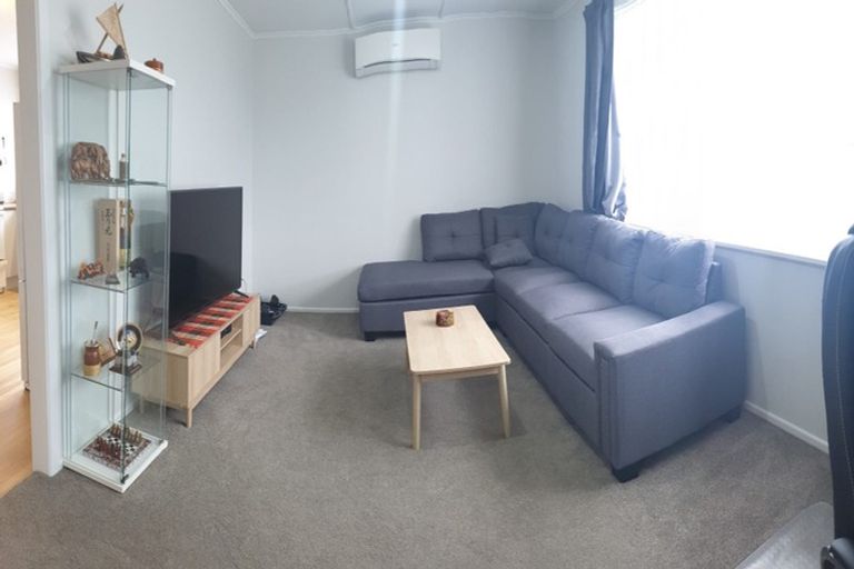 Photo of property in 7 Tararua Terrace, Cloverlea, Palmerston North, 4412