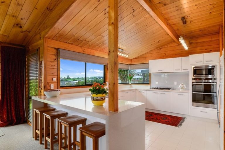 Photo of property in 11 Janet Place, Lynmore, Rotorua, 3010