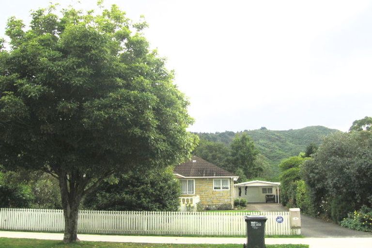 Photo of property in 5 Hudson Avenue, Ebdentown, Upper Hutt, 5018