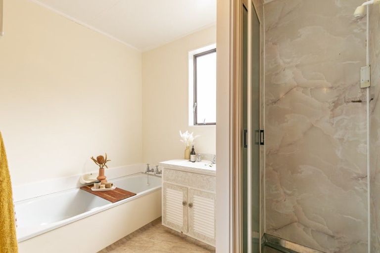 Photo of property in 8/75 Delhi Crescent, Khandallah, Wellington, 6035