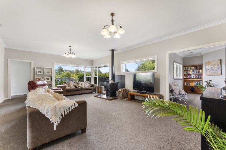 Photo of property in 178 Waikawa Beach Road, Manakau, Levin, 5573