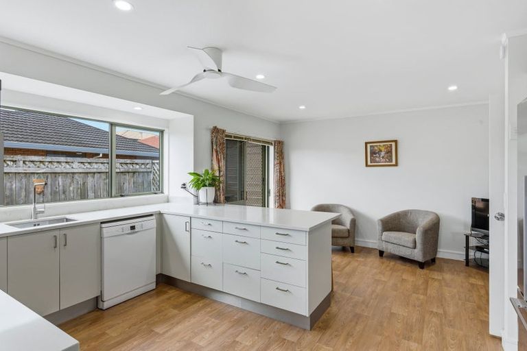 Photo of property in 68 Cedar Drive, Paraparaumu Beach, Paraparaumu, 5032