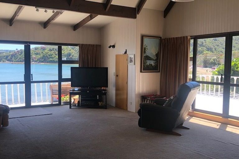 Photo of property in 1/2 Gill Road, Lowry Bay, Lower Hutt, 5013