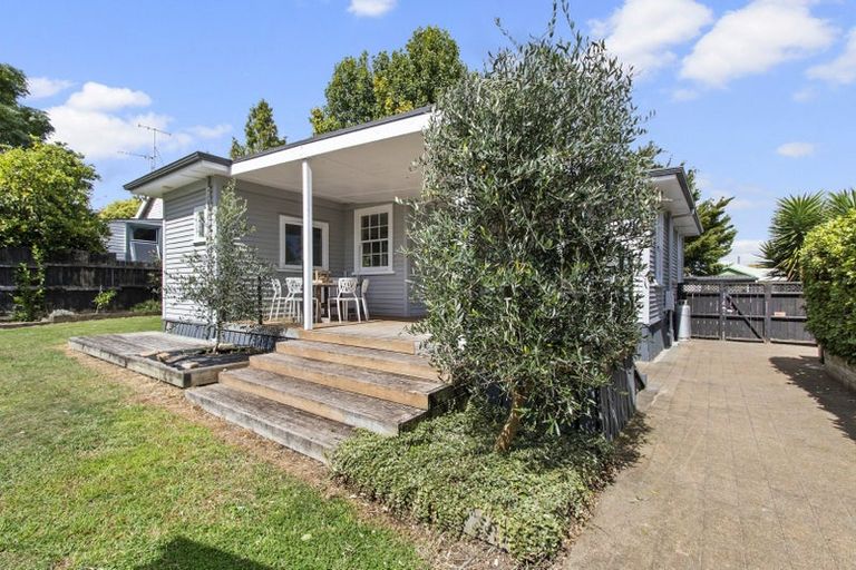 Photo of property in 3 Moore Street, Leamington, Cambridge, 3432