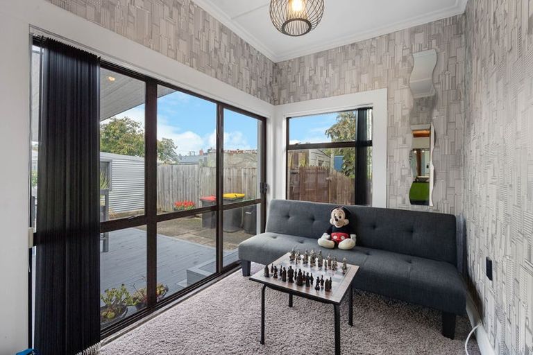 Photo of property in 24 Loyalty Street, Forbury, Dunedin, 9012