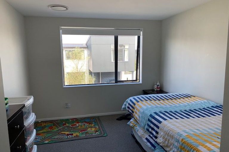 Photo of property in 27 Komanawa Lane, Mount Wellington, Auckland, 1062