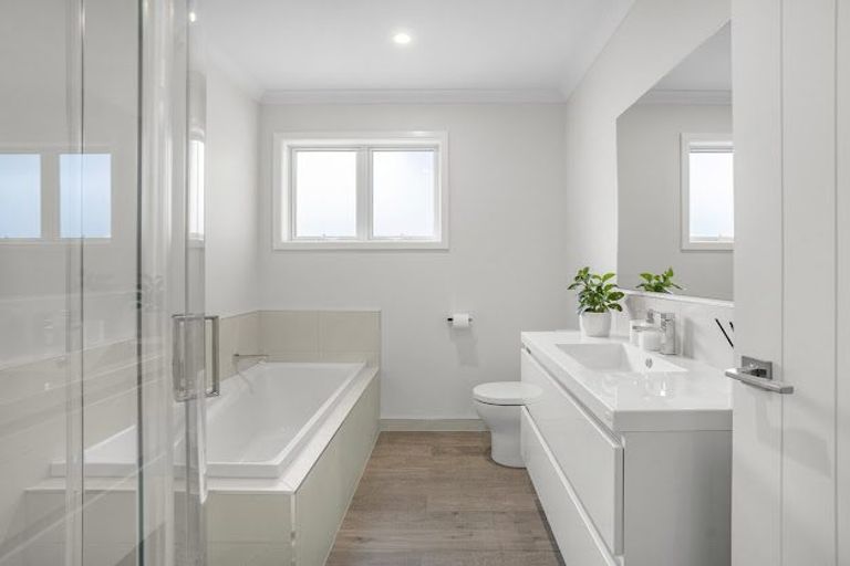 Photo of property in 12 Poulson Grove, Trentham, Upper Hutt, 5018