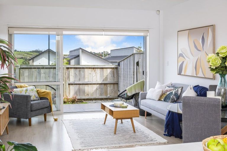 Photo of property in 129 Tarapuka Road, Westgate, Auckland, 0814