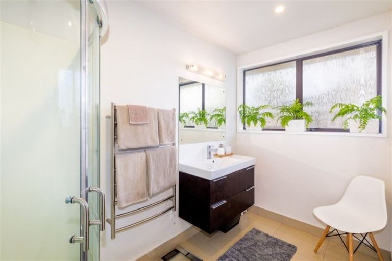 Photo of property in 2/317 Sawyers Arms Road, Bishopdale, Christchurch, 8053