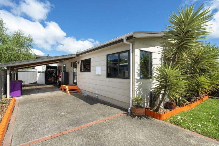 Photo of property in 5 Coromandel Court, Roslyn, Palmerston North, 4414