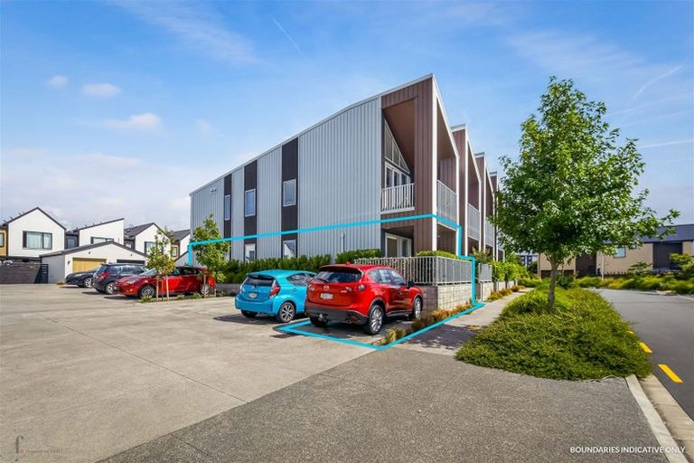 Photo of property in 4/2 Warrant Officer Lane, Hobsonville, Auckland, 0616