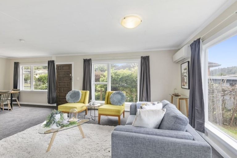 Photo of property in 171 George Street, Stokes Valley, Lower Hutt, 5019