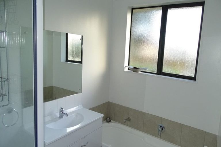 Photo of property in 5 Les Marston Place, Pukekohe, 2120