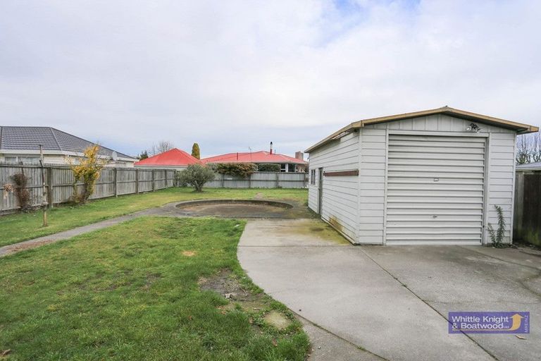 Photo of property in 61 Epsom Road, Sockburn, Christchurch, 8042