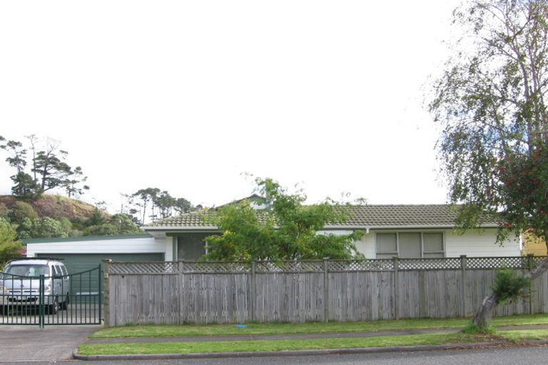 Photo of property in 49 Sunderlands Road, Half Moon Bay, Auckland, 2012