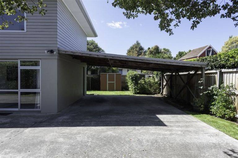 Photo of property in 15 Lloyd Street, Strowan, Christchurch, 8052