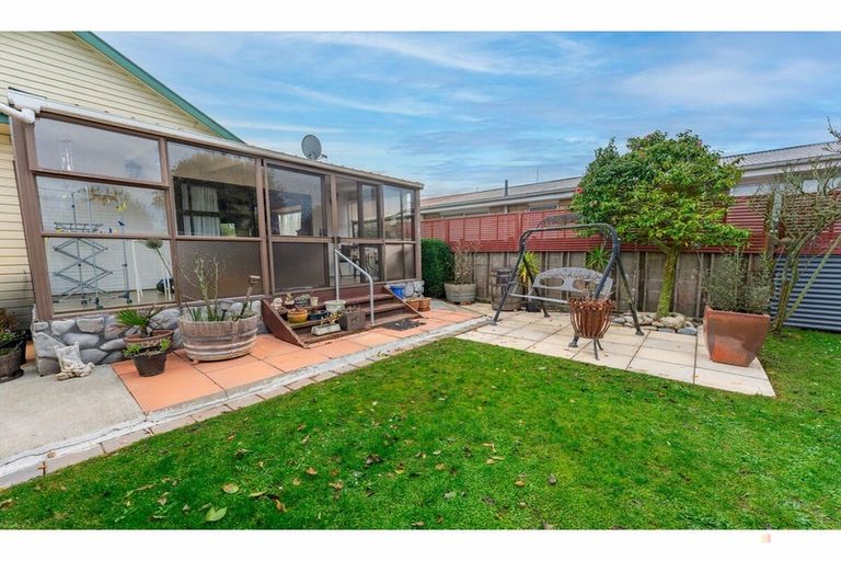 Photo of property in 19 Oxford Street, West End, Timaru, 7910