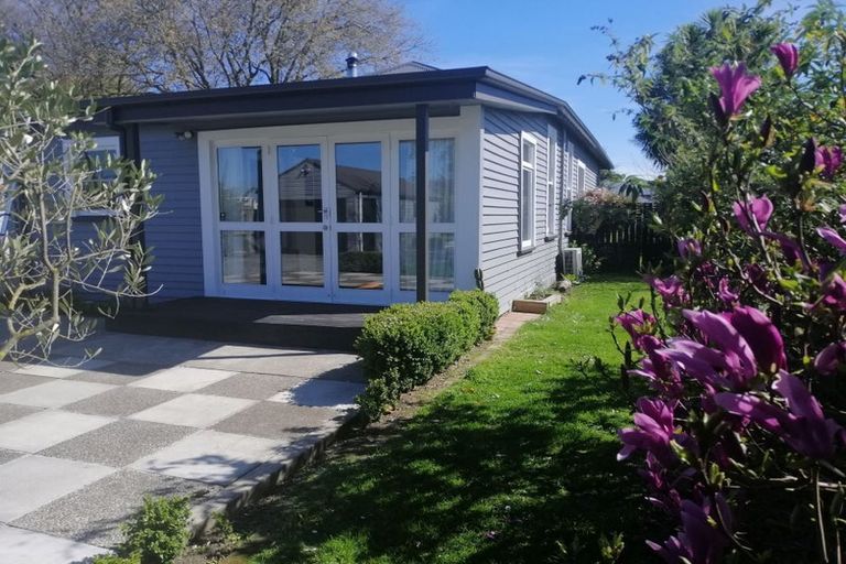 Photo of property in 30 Forfar Street, Edgeware, Christchurch, 8013