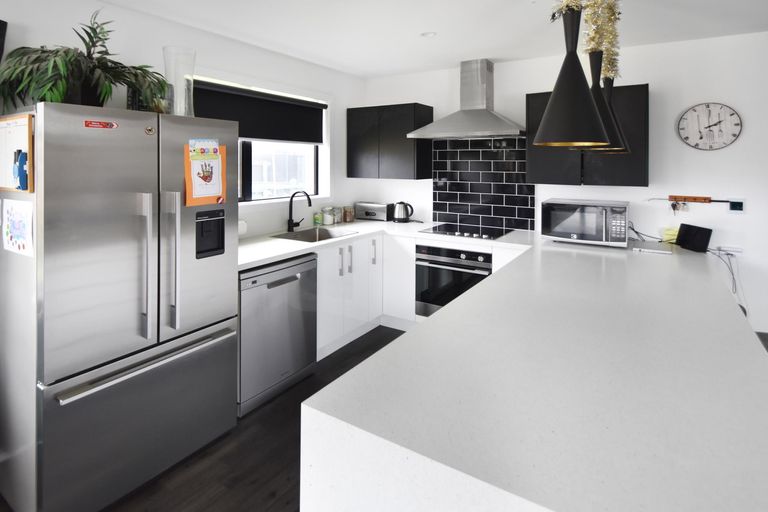 Photo of property in 15 Lakeland Avenue, Twizel, 7901