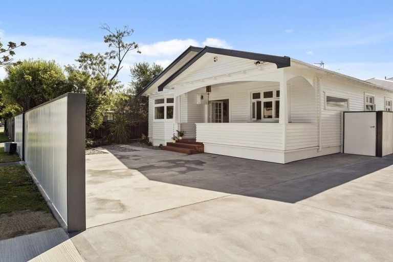 Photo of property in 27 Hardy Street, Waterloo, Lower Hutt, 5011