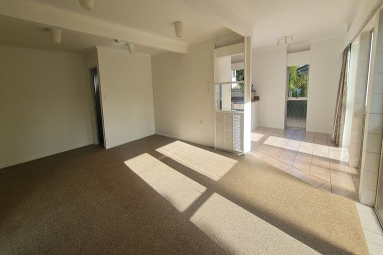 Photo of property in 5 Stredwick Drive, Torbay, Auckland, 0630