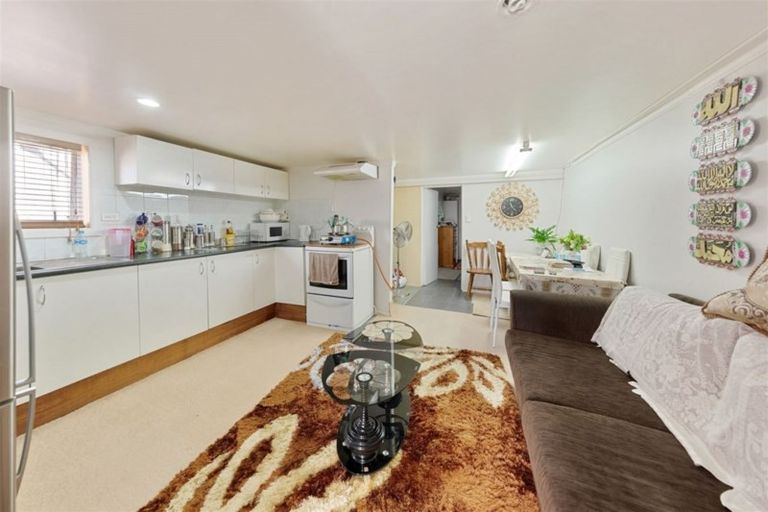 Photo of property in 17 Beaumonts Way, Manurewa, Auckland, 2102