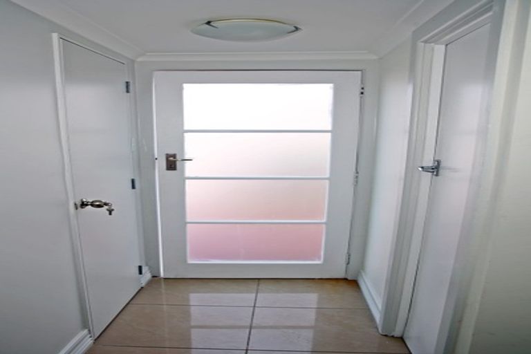 Photo of property in 1/3 Fentham Road, Hauraki, Auckland, 0622