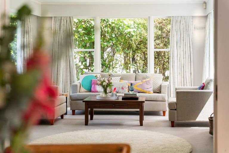 Photo of property in 110 Karori Road, Karori, Wellington, 6012